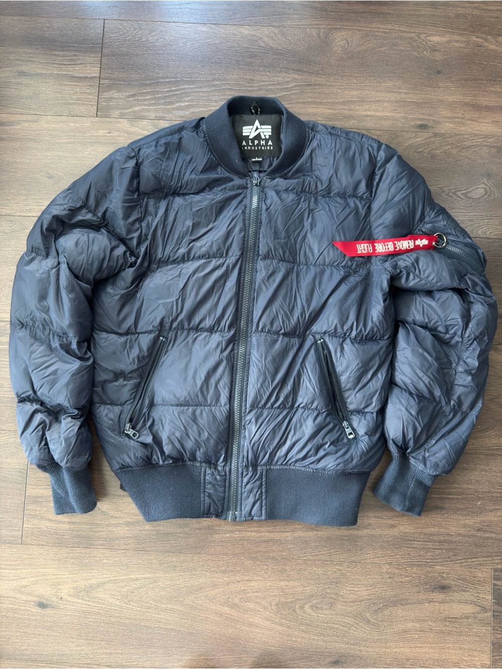 Alpha Industries Men’s Navy Blue Puffer Bomber Jacket Size Large